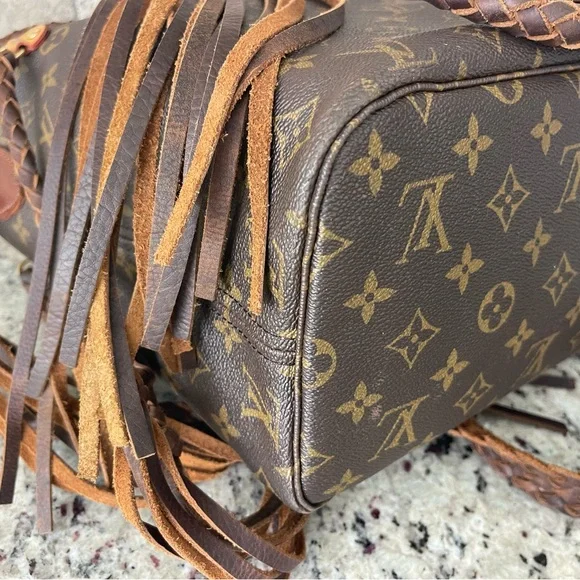 Louis Vuitton Brown Fringe Tote Bag - Picture 6 of 7